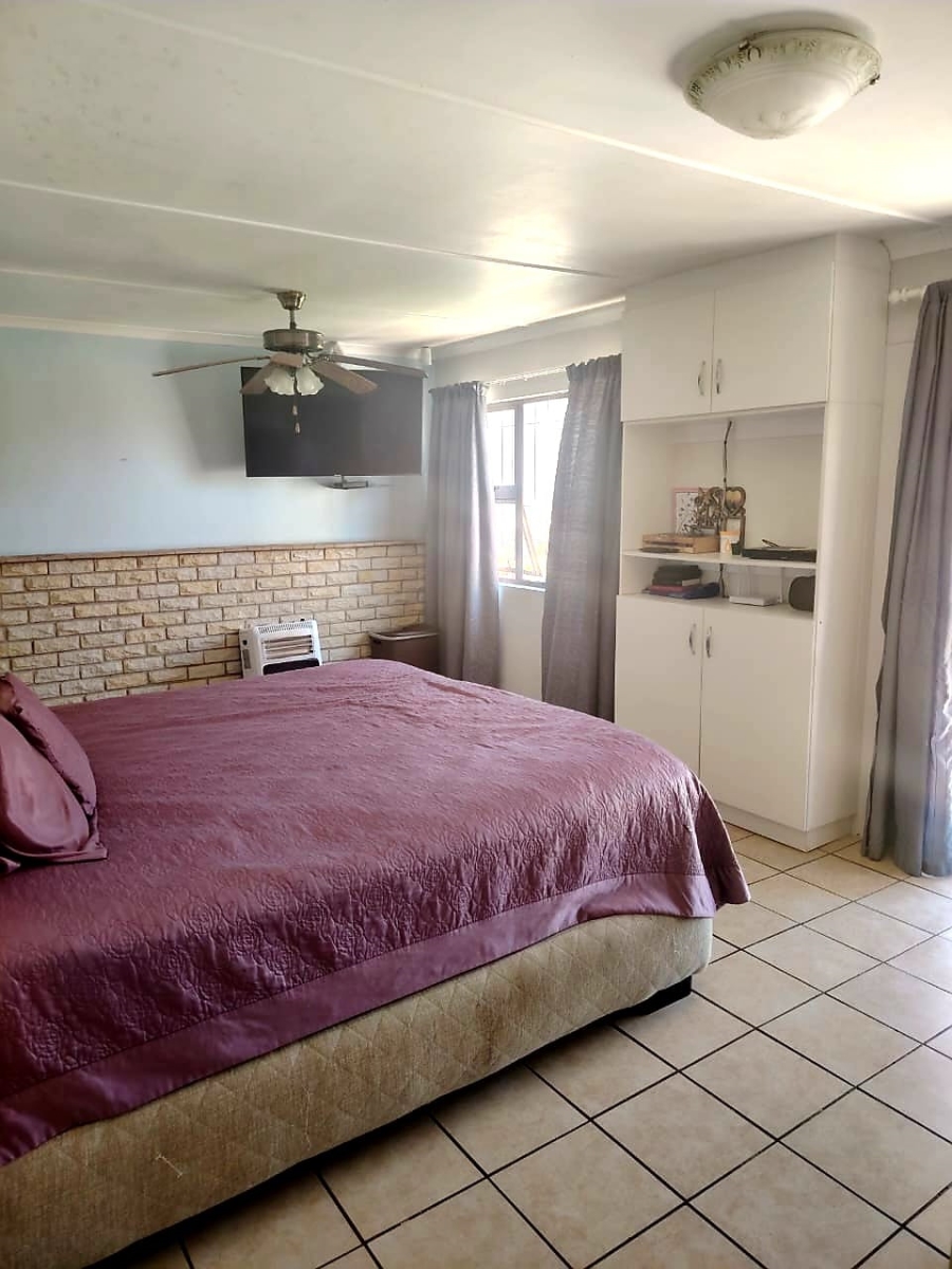 4 Bedroom Property for Sale in Amalinda Eastern Cape